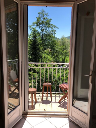 Between Blesle, Massiac and Brioude, Independent house 6 people