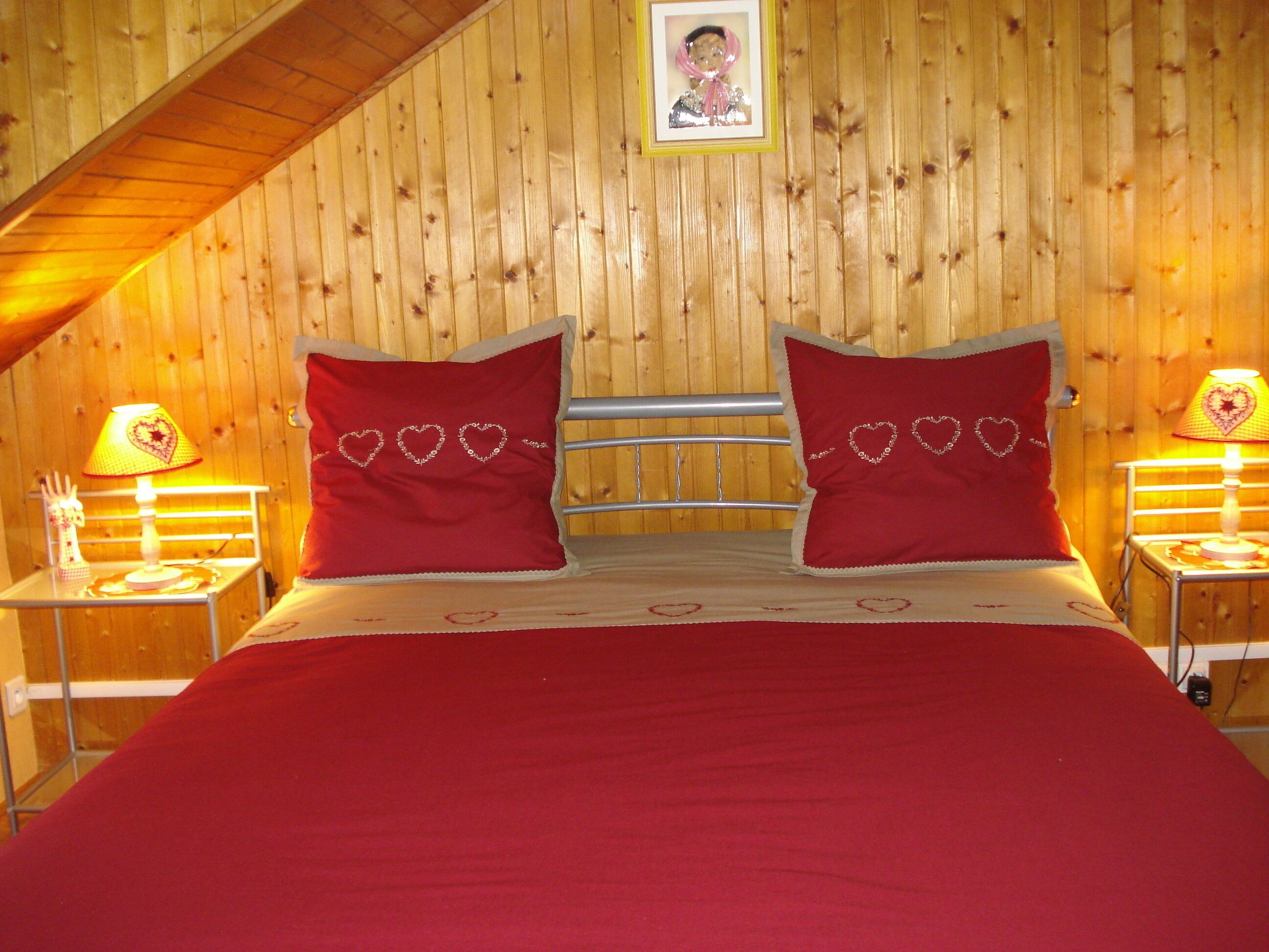 2 chambres, fer et planche à repasser, Wi-Fi gratuit, draps fournis