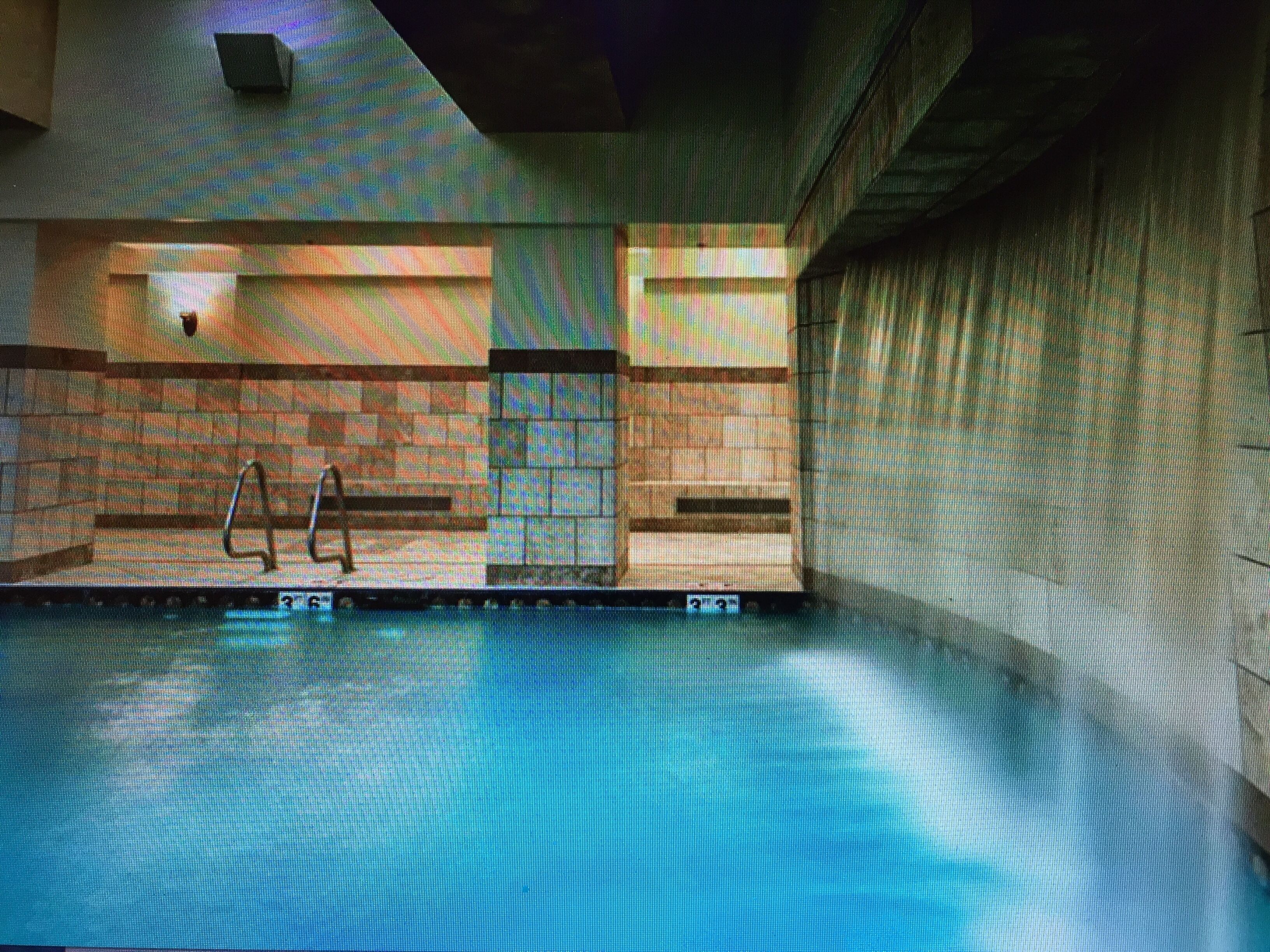 室内游泳池，室外游泳池