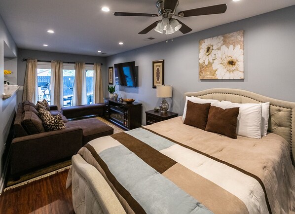 5 bedrooms, iron/ironing board, free WiFi, bed sheets