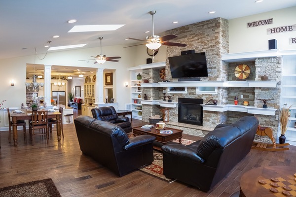 Smart TV, fireplace, video games, DVD player