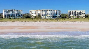 On the beach - Surf & Racquet Club C102 (Fernandina Beach)