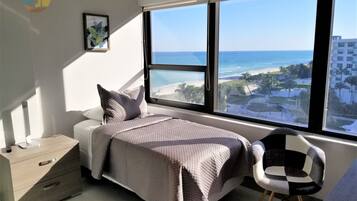 4 habitaciones, tabla de planchar con plancha y wifi gratis