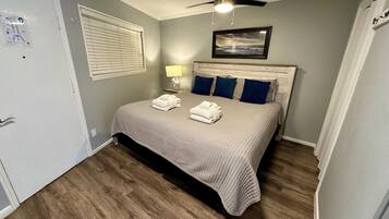 1 bedroom, iron/ironing board, WiFi (free), bed sheets