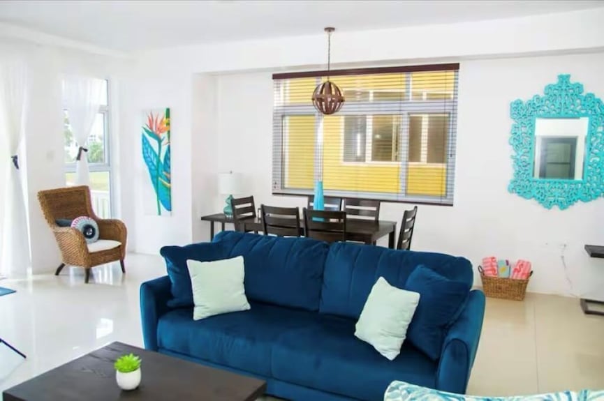 Luxury Waterfront 1/1 With Pool And Gym - Jamaica