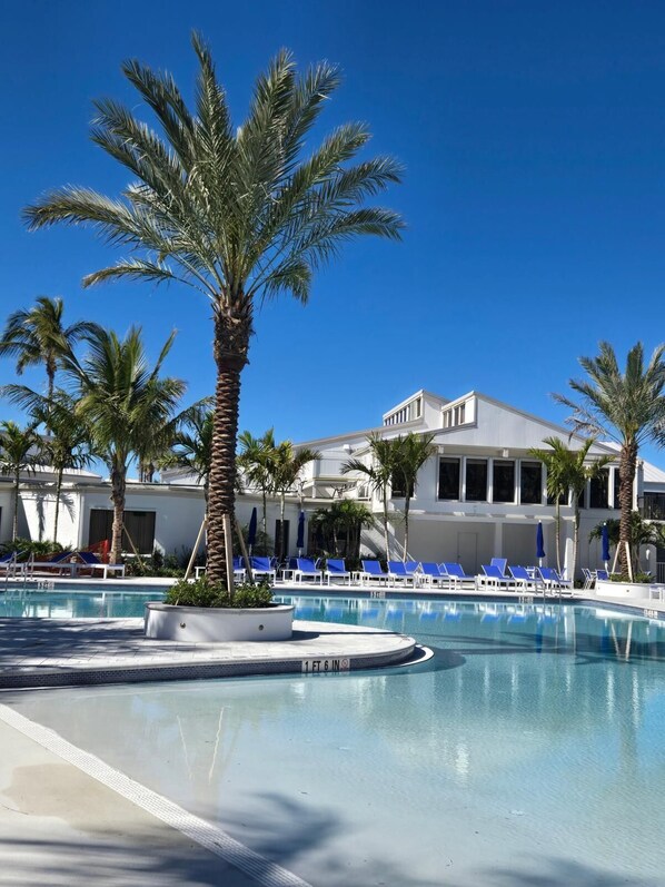 Outdoor pool, a heated pool