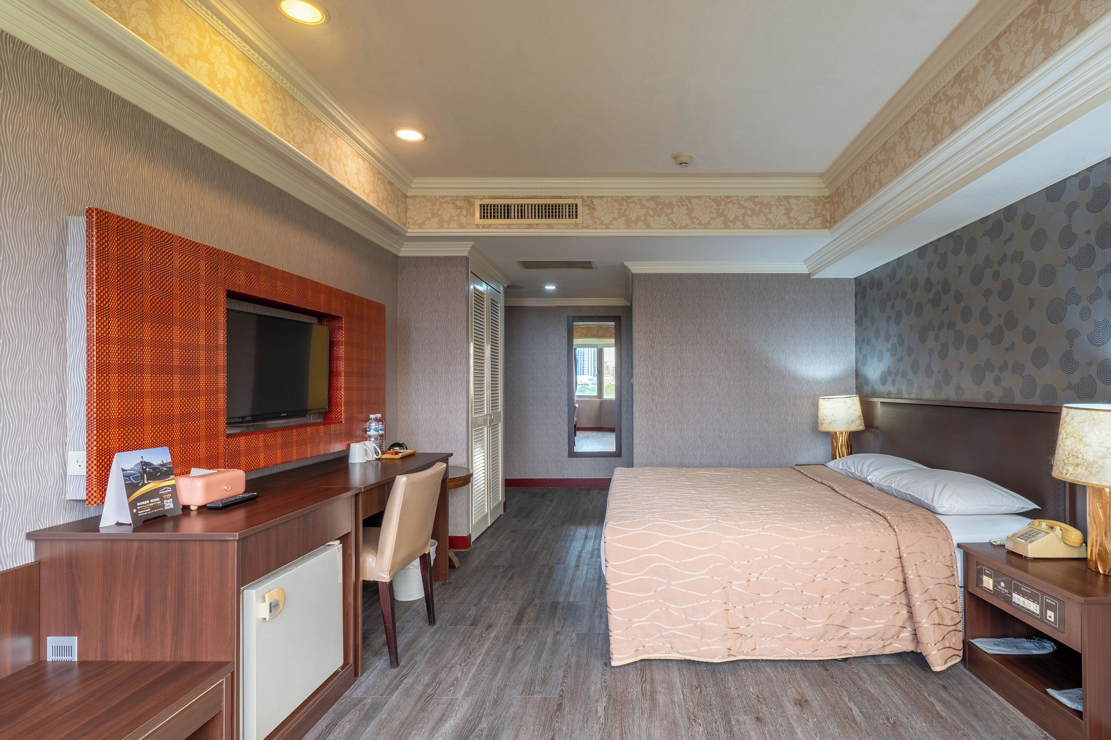 Photo - Hamilton Hotel