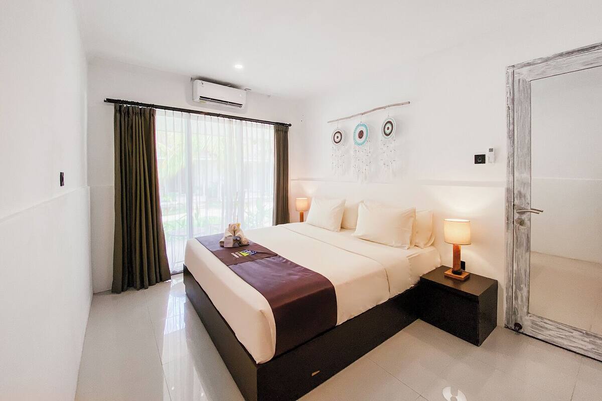 FRii Family Suite, 2 Bedrooms | Premium bedding, iron/ironing board (on request), free WiFi, bed sheets