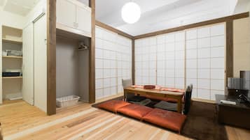 Life House Family Suite | Living area | Flat-screen TV