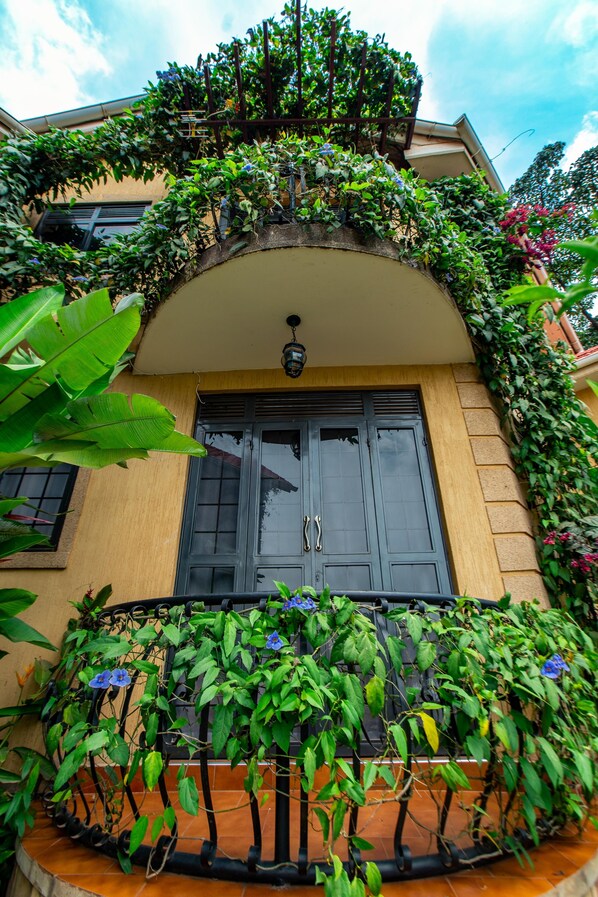 Front of property - Villa Karibu (Kampala)