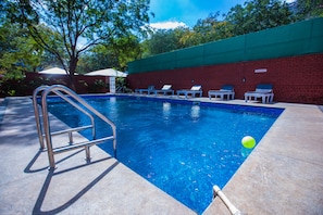 Pool - Wonder Mountain Valley Resort (Sandur)
