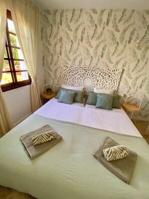 1 habitación, tabla de planchar con plancha, wifi y ropa de cama 