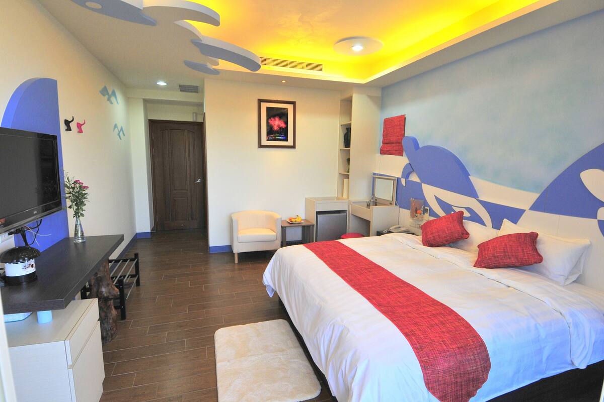 Phòng đôi tiện nghi đơn giản, 1 giường cỡ queen, không hút thuốc, quang cảnh sân vườn | Minibar, màn/rèm cản sáng, phòng cách âm 