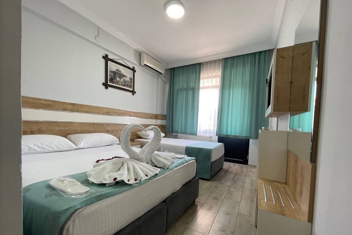 Desk, free WiFi, bed sheets