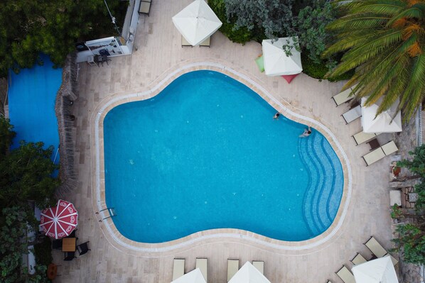 Outdoor pool - La Vida Blanca Bodrum (Bodrum)