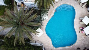 Utomhuspool