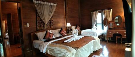 Nimman Noradee | Minibar, blackout curtains, free WiFi, bed sheets