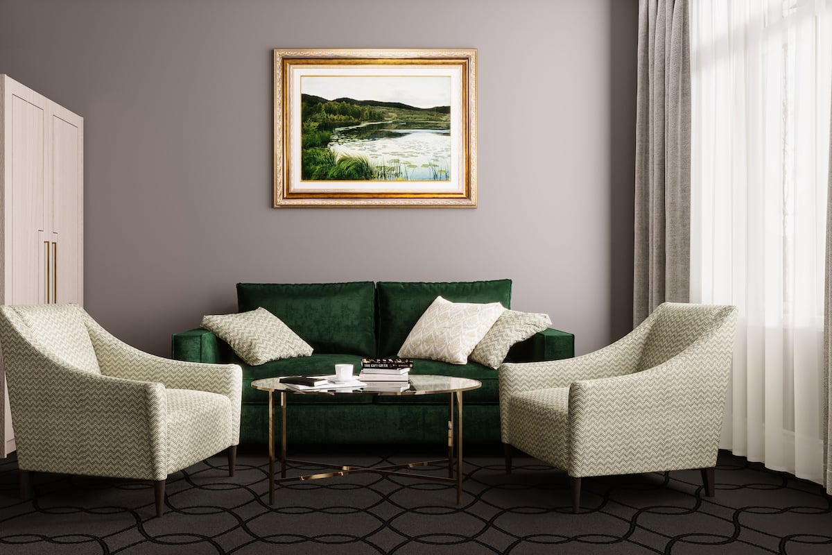 1 bedroom, minibar, desk, blackout curtains