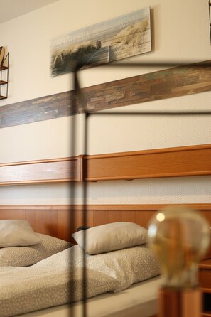 Comfort Double Room, 1 Queen Bed, Non Smoking | Free WiFi, bed sheets - Hotel Restaurant Bürgerstube (Ulmen)