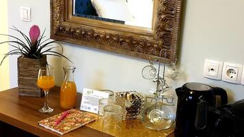 Economy Triple Room | Mini-refrigerator