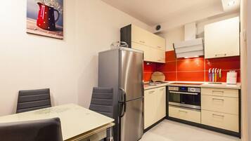 Apartamento (18A/36) | Opções para refeição no quarto
