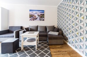 Apartment (16/2) | Living area | Flat-screen TV - EverySky Lesny Dom (Karpacz)