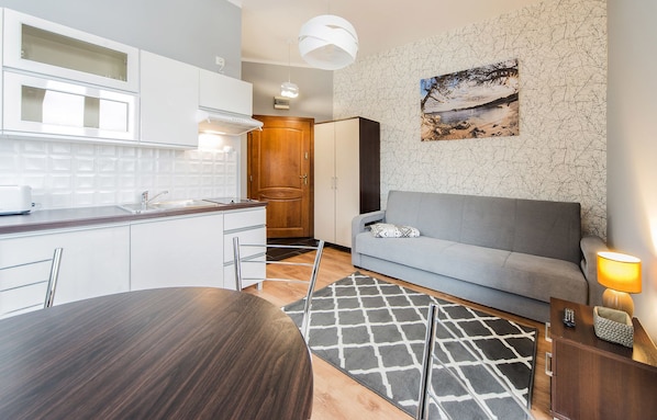 Apartment (3a/1) | Living area | Flat-screen TV