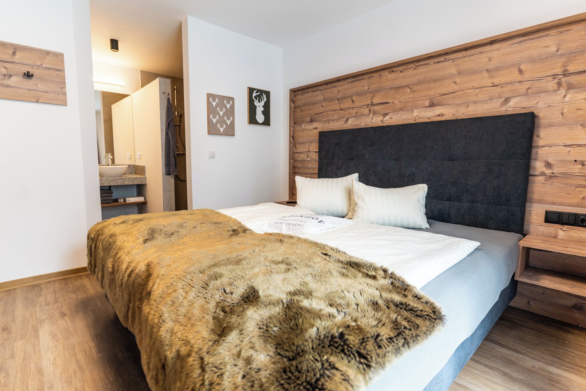 Hypo-allergenic bedding, in-room safe, desk, laptop workspace