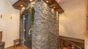 Sauna, steam room, massages