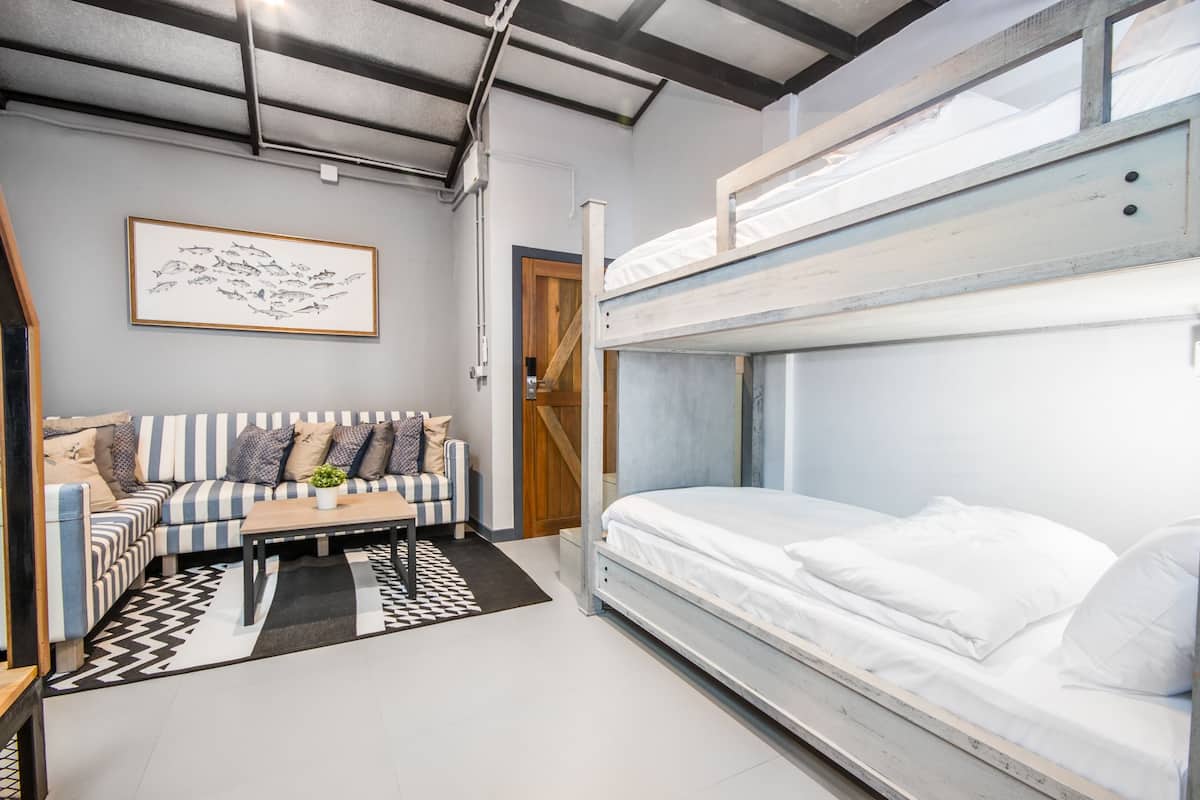 Family Duplex, Multiple Beds, Sea View | Living area