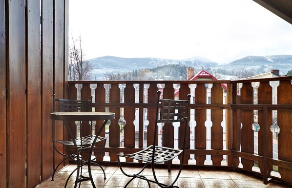 Apartment, Mountain View (2B/27a) | Balcony