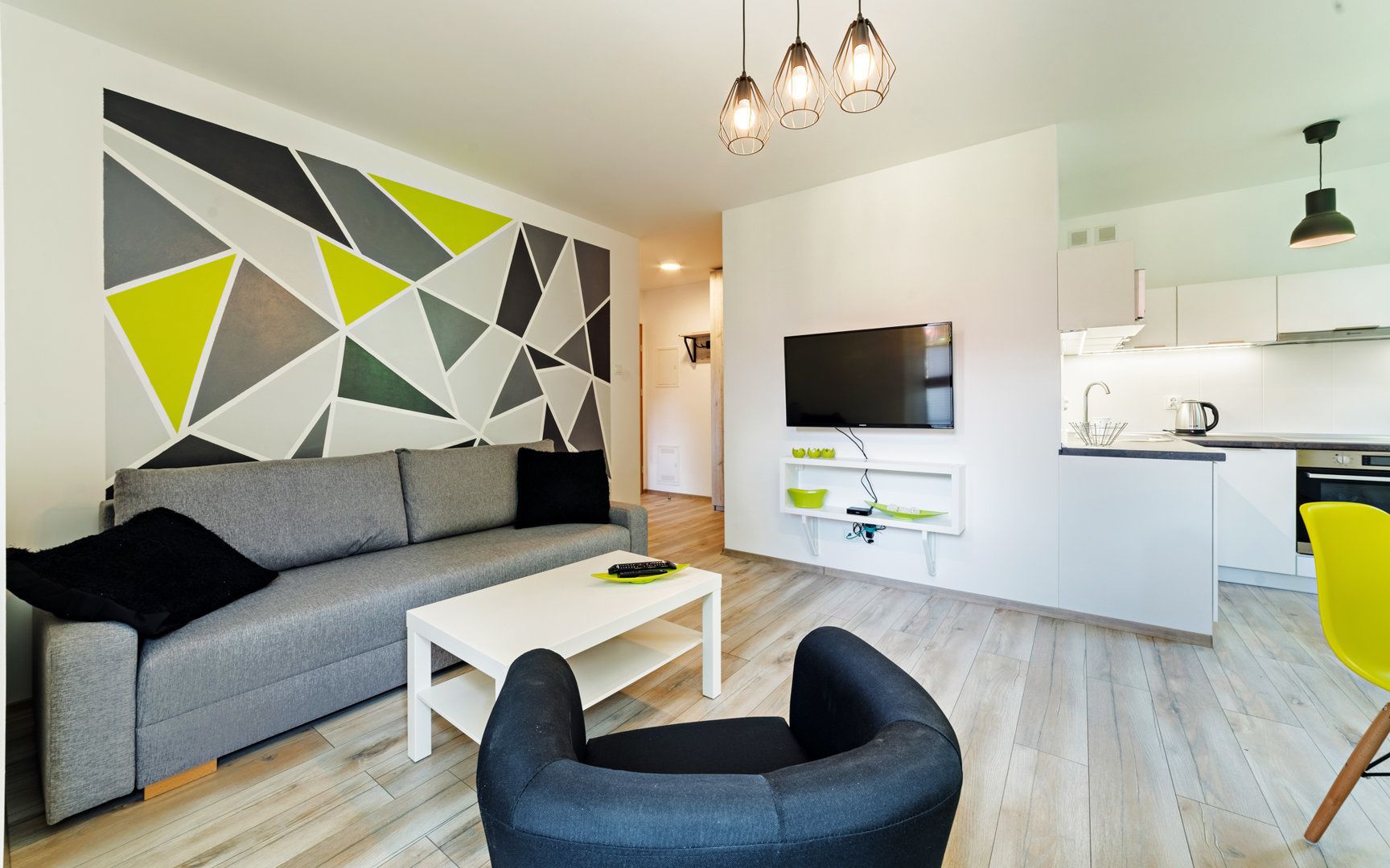 Apartment (3E/7) | Living area | Flat-screen TV