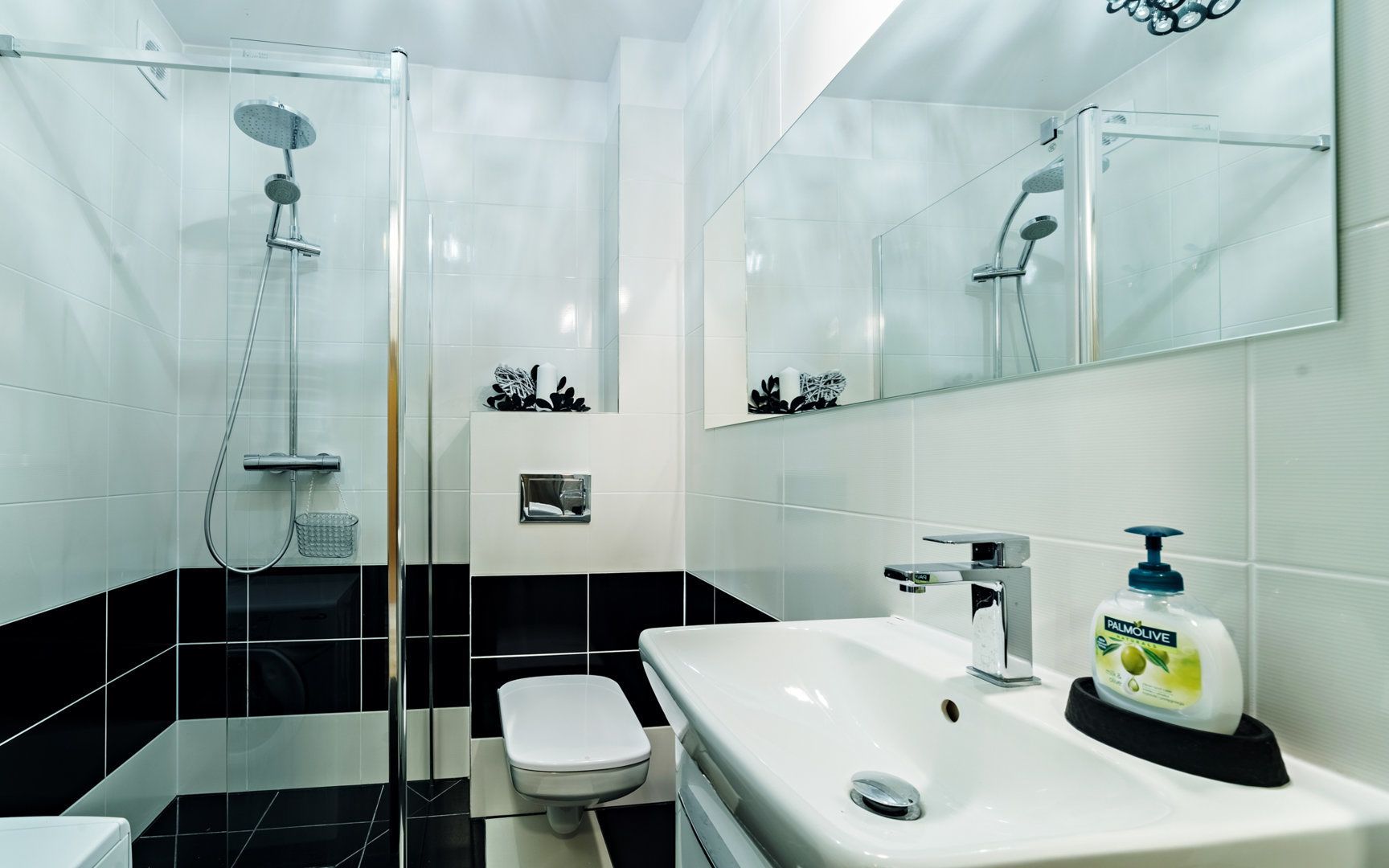 Departamento (3E/7) | Baño | Regadera, secadora de cabello, toallas 