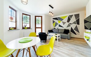 Departamento (3E/7) | Área de sala de estar | Televisión de pantalla plana 