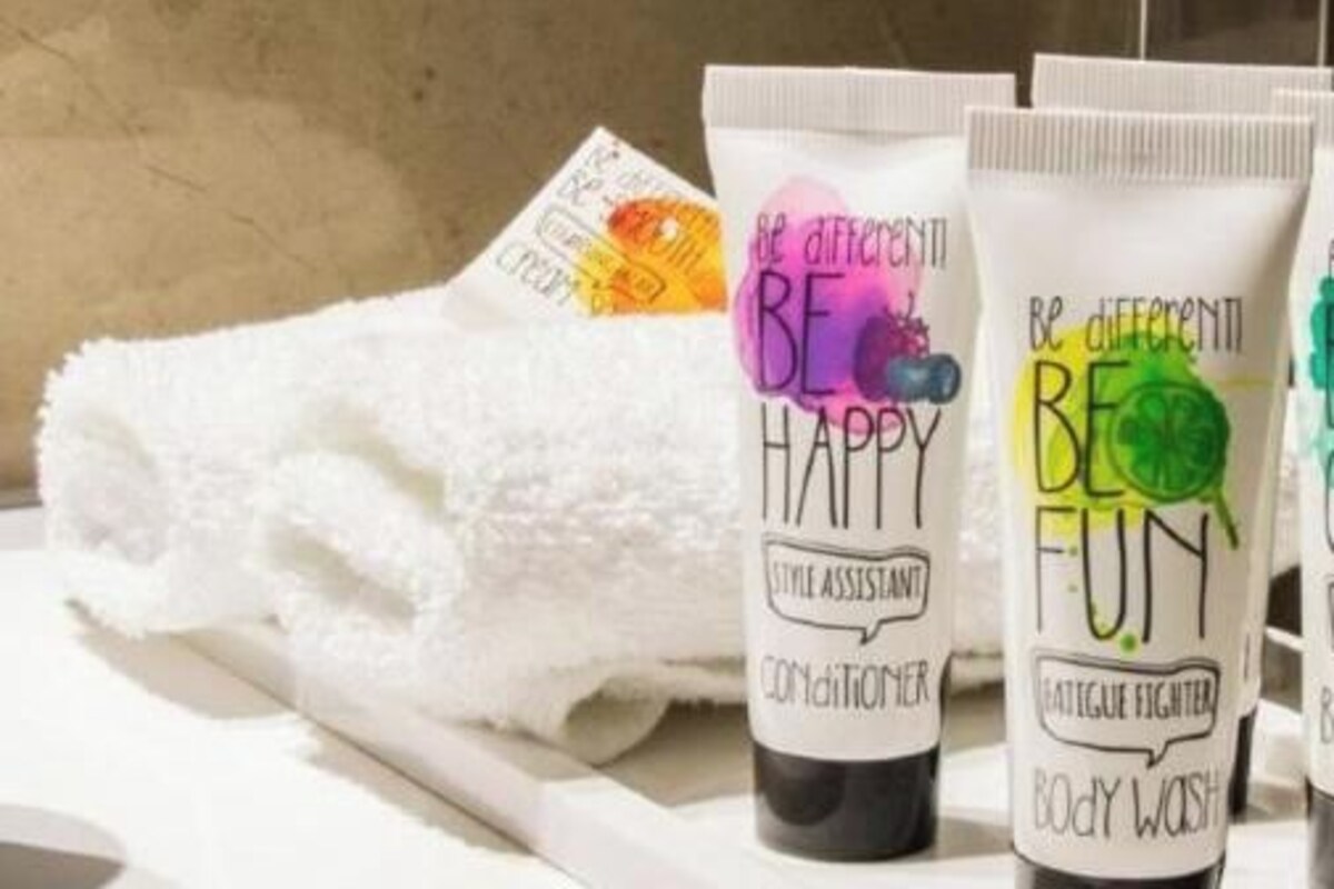 Amenidades de baño | Regadera, secadora de cabello, toallas 