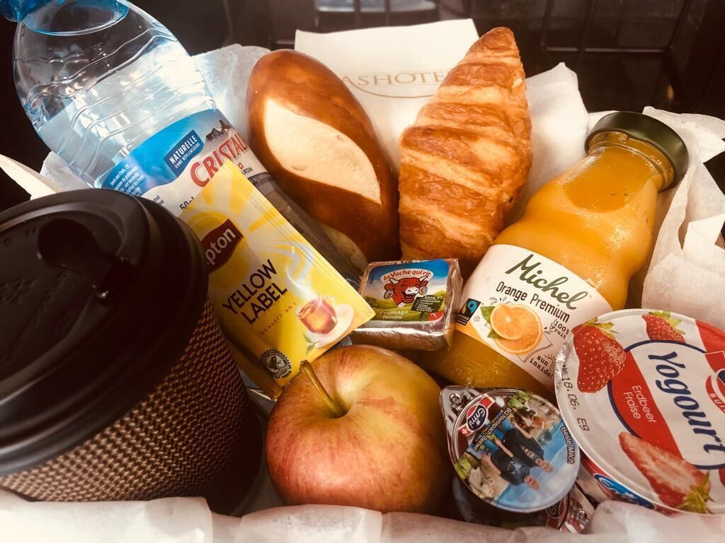 daily continental breakfast (chf 24 per person)