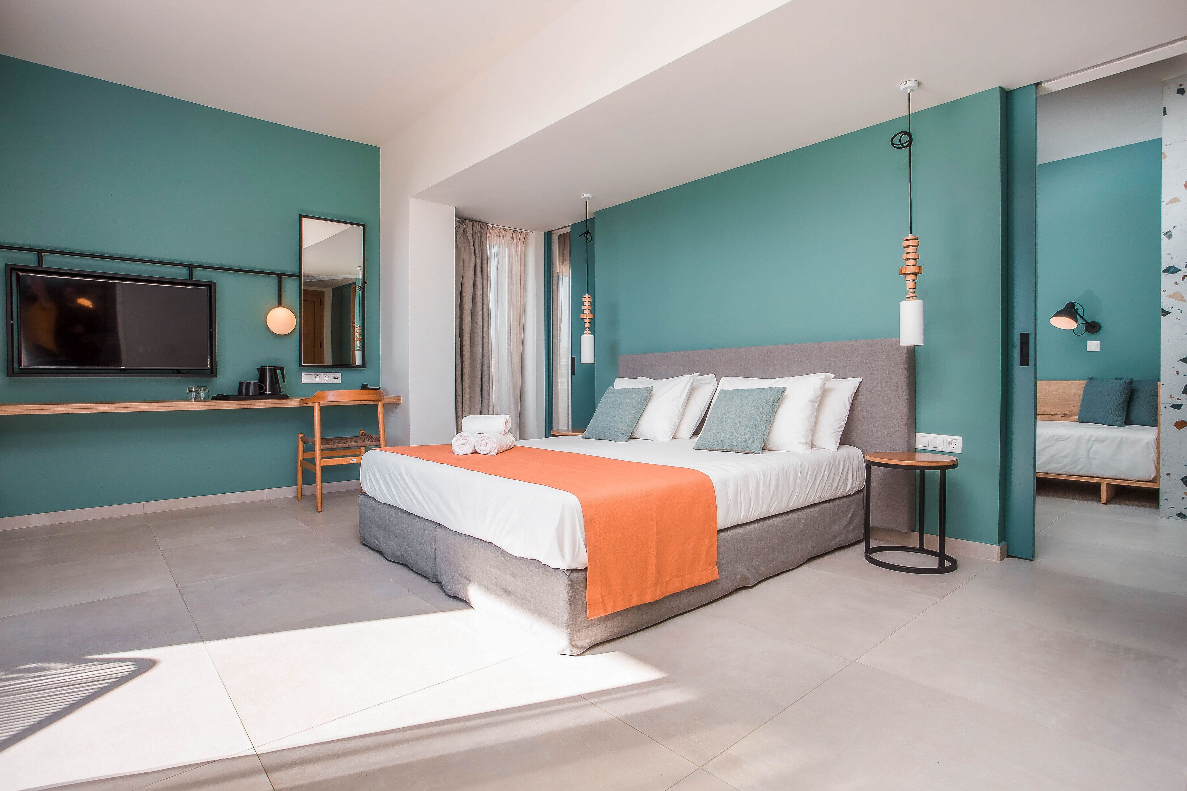 Deluxe Suite, 2 Bedrooms | Premium bedding, pillow-top beds, in-room safe, desk