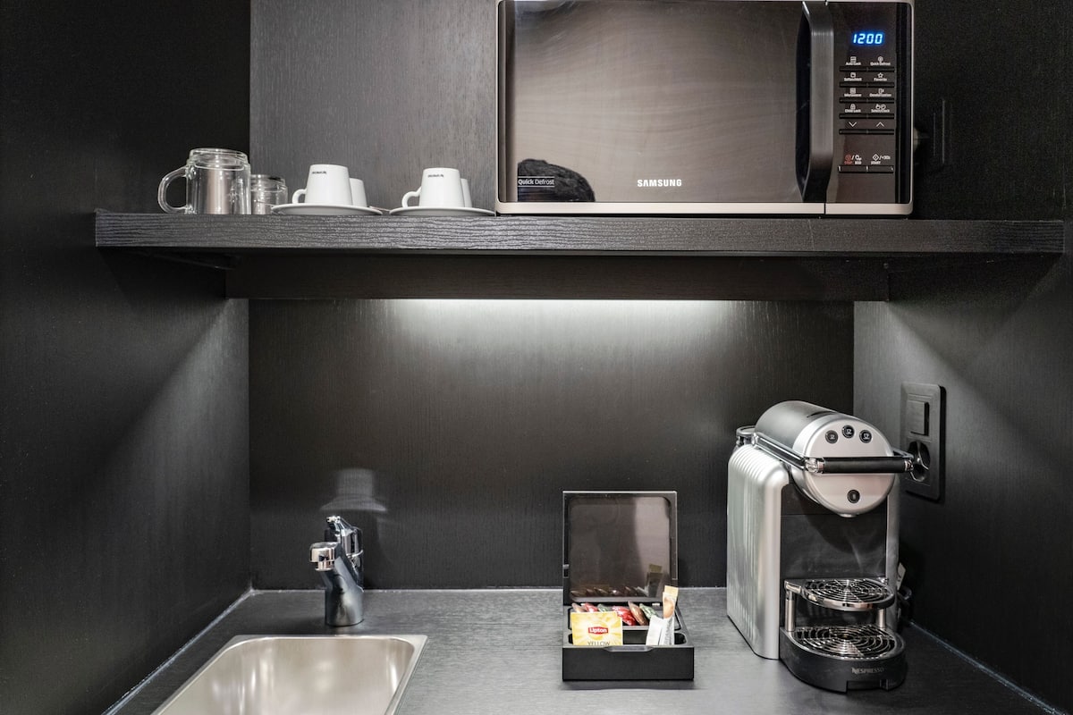 1 bedroom, in-room safe, desk, laptop workspace