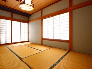 Habitación triple tradicional (Japanese Style, 3 people, Economy) | Wifi gratis y ropa de cama