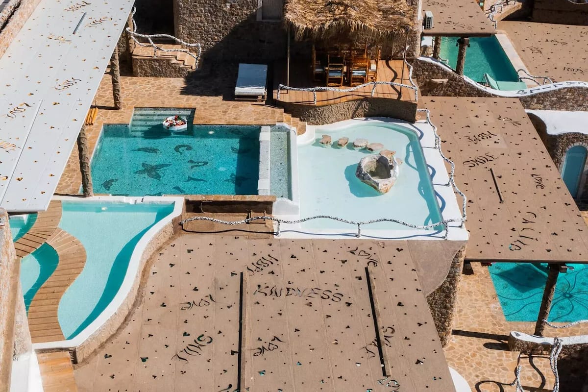 Journey of Hearts- Three Bedroom | 1 chambre, literie de qualité supérieure, minibar