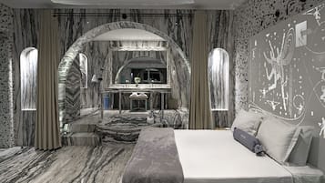 The Calilo Suite | 1 ๊ฐ์ ์นจ์ค, ๊ณ ๊ธ ์นจ๊ตฌ, ๋ฏธ๋๋ฐ, ๊ฐ์ค ๋ด ๊ธ๊ณ