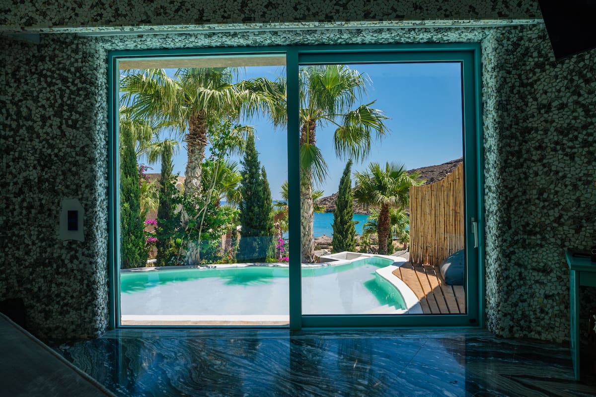 Sea View with Pond Suite | 1 chambre, literie de qualité supérieure, minibar