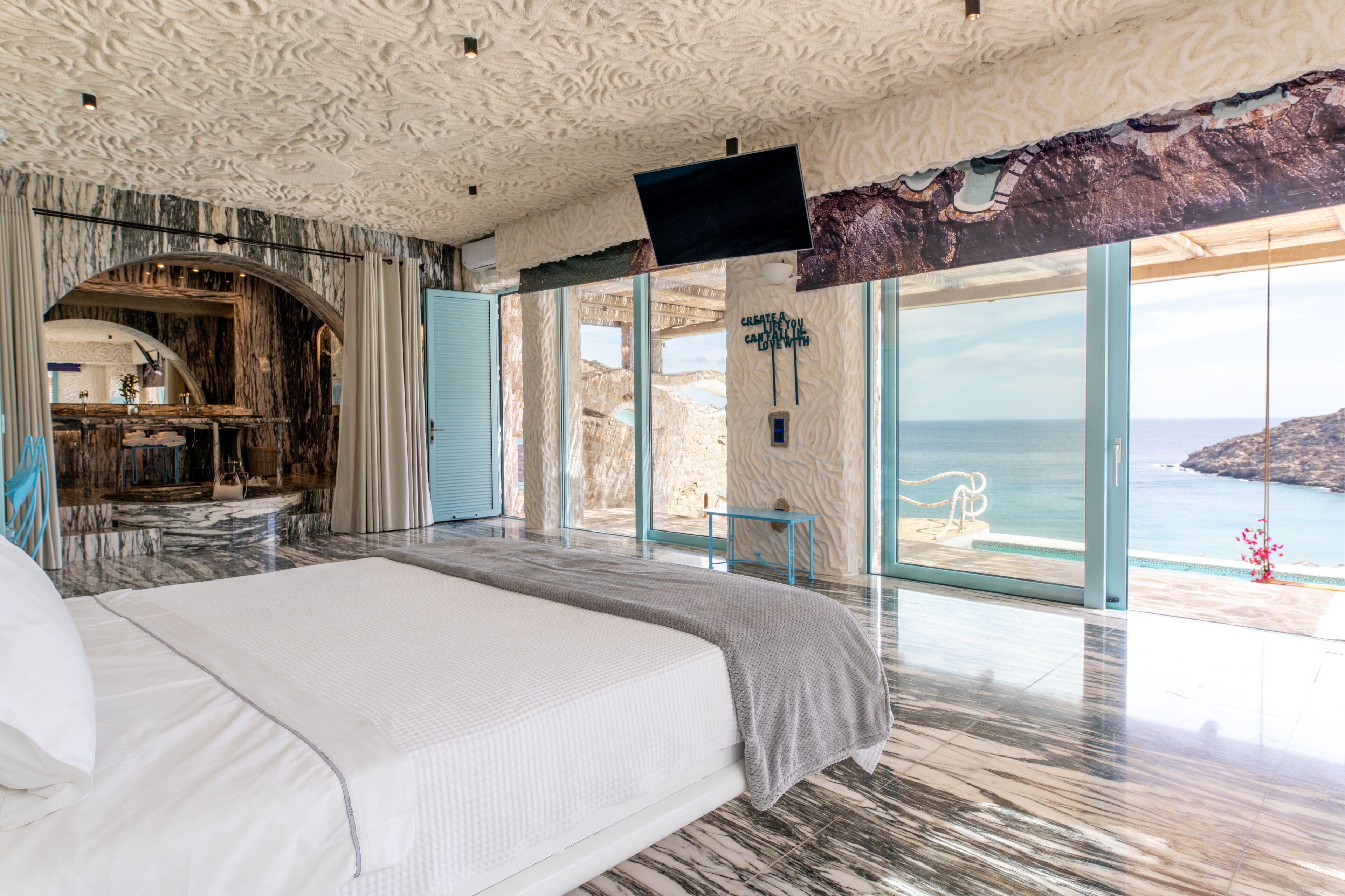 passage to love | 1 bedroom, premium bedding, minibar, in-room safe