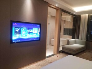 Suite Deluxe, 1 llit de matrimoni gran, no fumadors | Minibar, escriptori, habitacions insonoritzades i wifi gratuïta