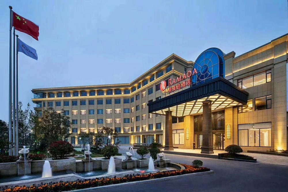Ramada Wyndham Zhengzhou Xinzheng photo 3