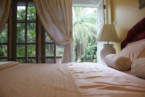 3-Bedroom House | 3 makuuhuonetta, minibaari, pimennysverhot, ilmainen Wi-Fi