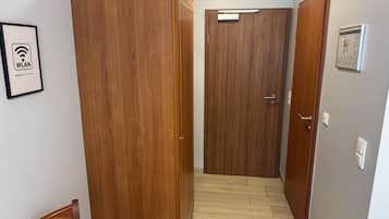 Economy Single Room, Private Bathroom | Room amenity