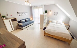 Apartment (1E/28) | Living area | Flat-screen TV - EverySky Podgórze Szklarska (Szklarska Poreba)