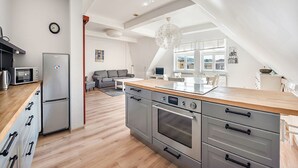 Apartment (6/5) | Private kitchenette - EverySky 1 Maja Jelenia Góra (Jelenia Gora)