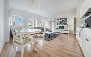 Apartment (6/1) | Wohnbereich | Flachbildfernseher